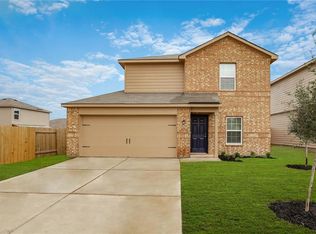 525 Riverdale Dr, Jarrell, TX 76537