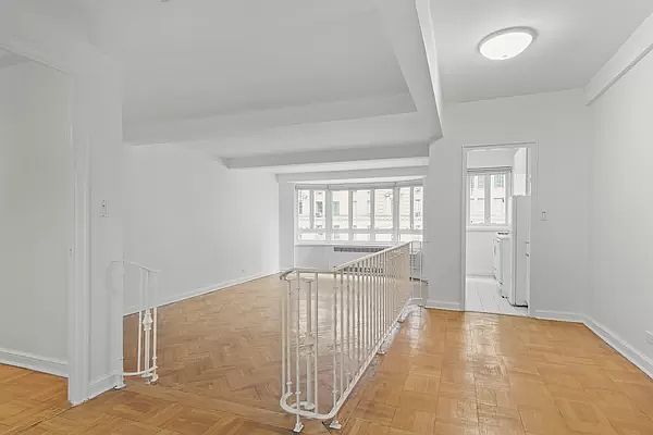 1st image of 333 W 57th St APT 307