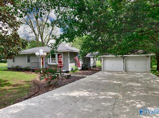 2816 Hobbs Island Rd SE, Huntsville, AL 35803