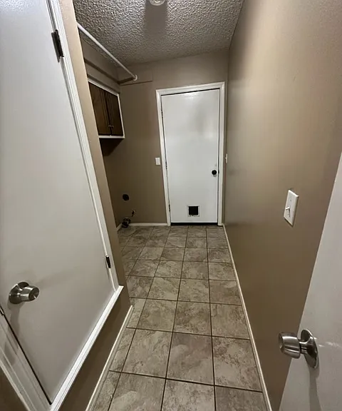 5907 Fordham Dr — Photo 7