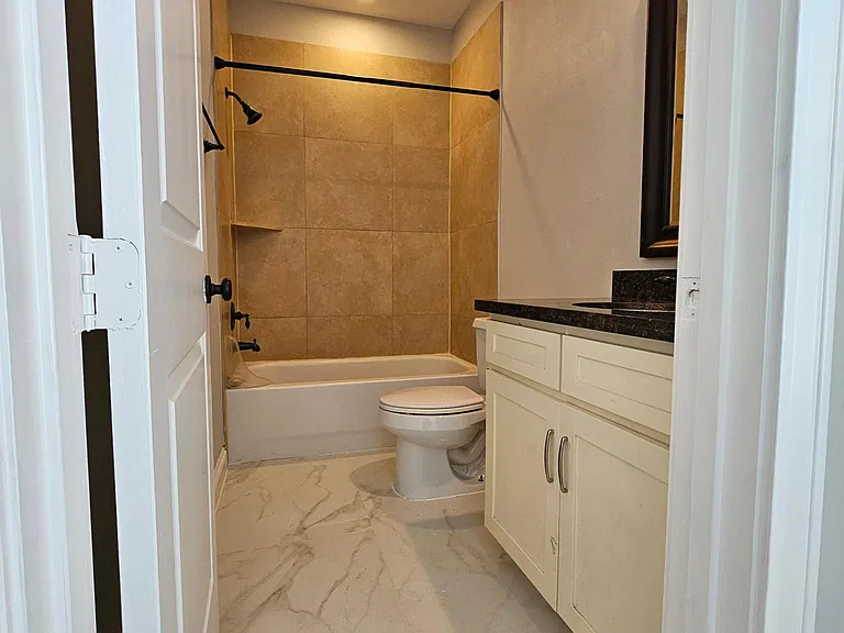 Secondary bedroom ensuite bathroom