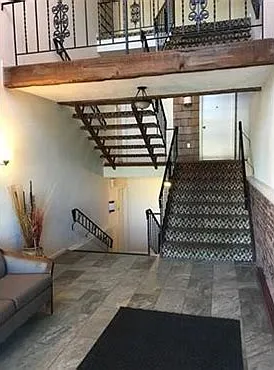 Salem House - 11B — Photo 2