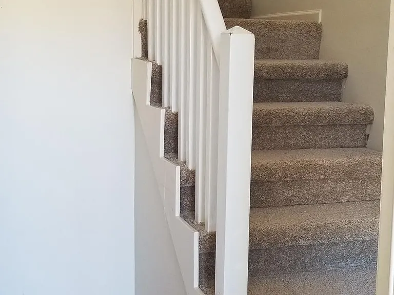 136 Woodfield Pl — Photo 10