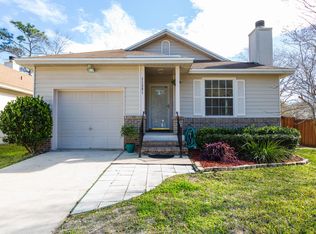 11201 Mikris Dr S, Jacksonville, FL 32225