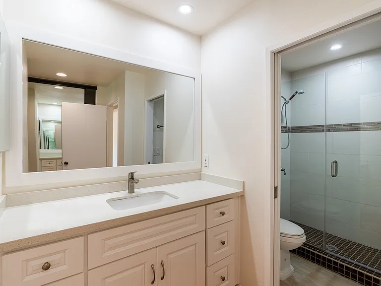 227 Stanford Ct — Photo 20