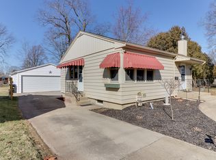 605 McGregor St, Bloomington, IL 61701
