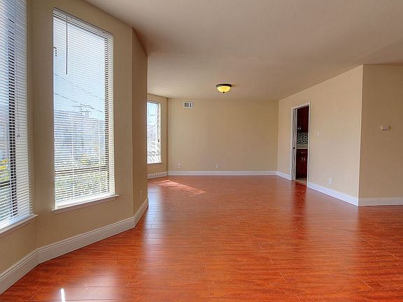 5th image of 411 8th Ave