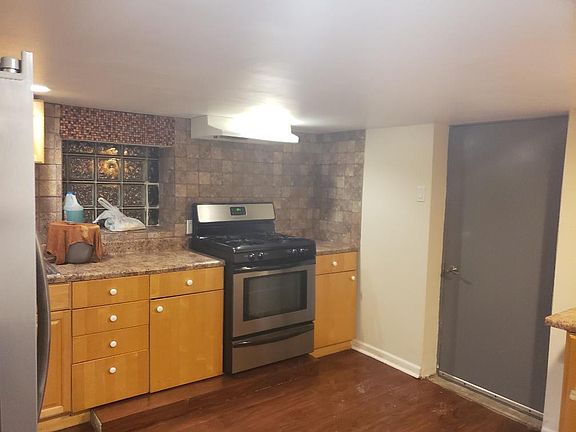 5th image of 1800 N Mulligan Ave #1