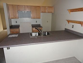 4th image of 1736 S Robin Ln
