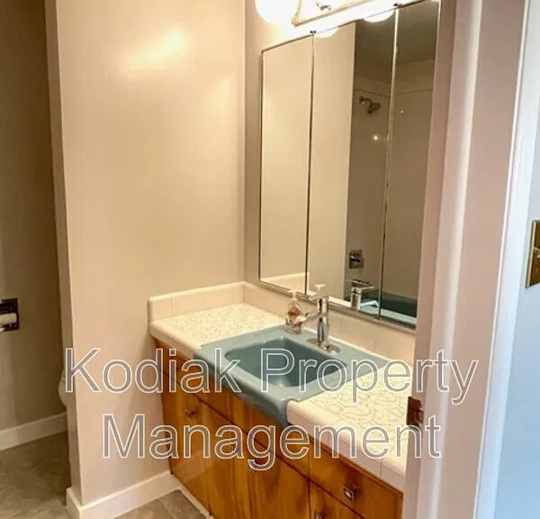 4099 S Madison Ave — Photo 9