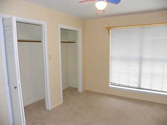 5th image of 113 Pebble Creek St
