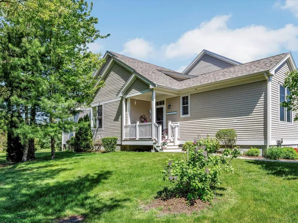 25 Grey Hawk Drive, Mashpee, MA 02649