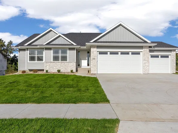 1724 Cloverleaf Crse SW, Cedar Rapids, IA 52404