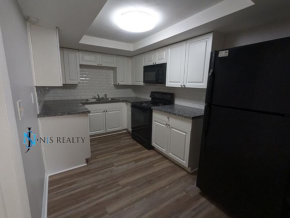 5th image of 3244 Winder Dr