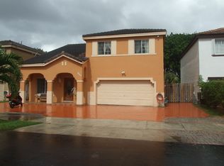 15823 SW 72nd Ter, Miami, FL 33193