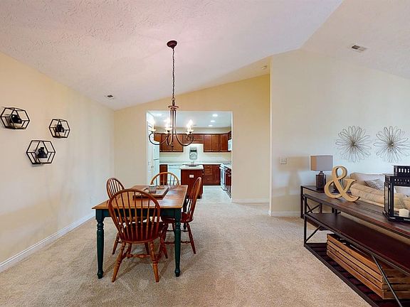 4th image of 7990 Pinnacle Point Dr APT 101