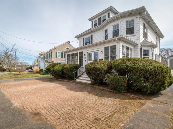 12 Savoy Rd, Salem, MA 01970