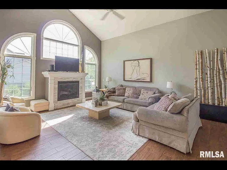 5801 Lorton Ave — Photo 3