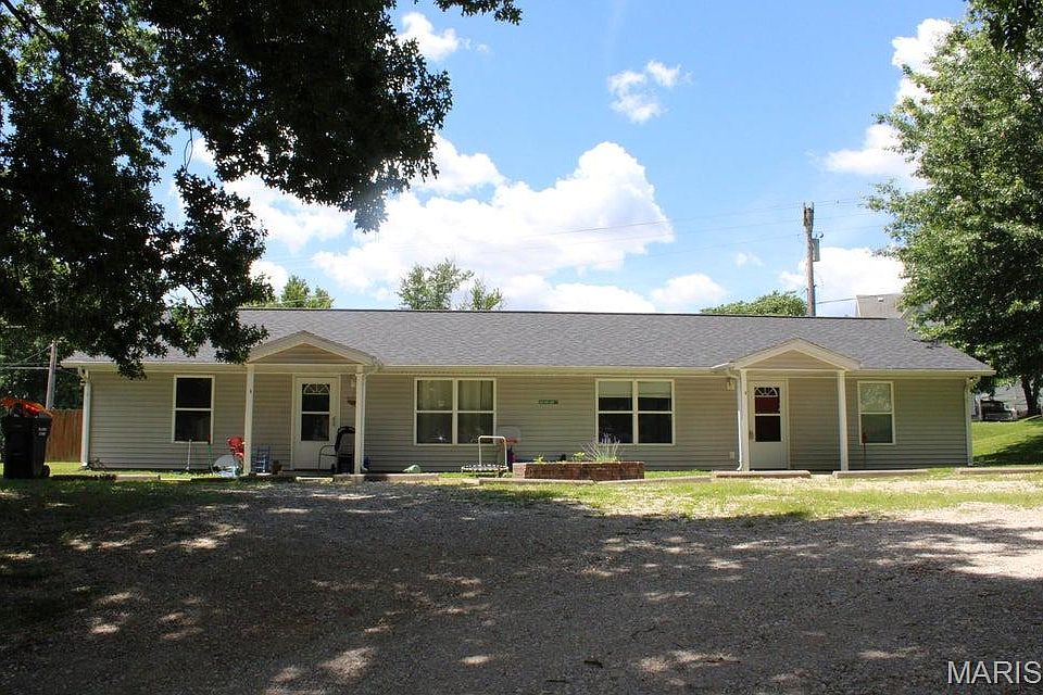 1st image of 500 Oak Leaf Ln