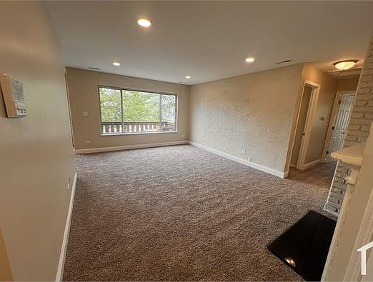2nd image of 360 Newport Ln APT D2