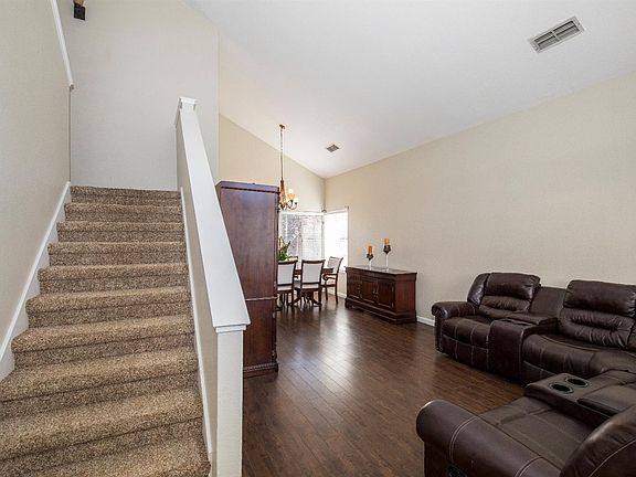 5th image of 8555 Hermitage Way