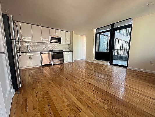 4th image of 2211 3rd Ave APT 9A