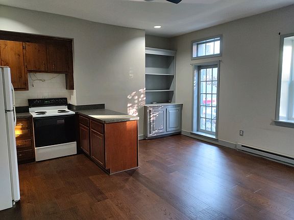 3rd image of 7 N 21st St #1