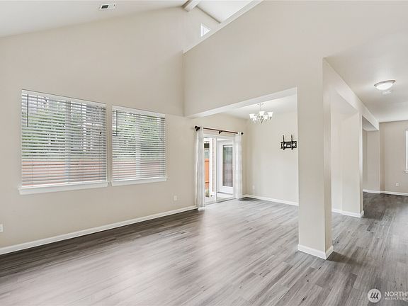 4th image of 4926 Diana Court SE #9