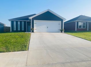 402 Eagle Edge, Duenweg, MO 64841