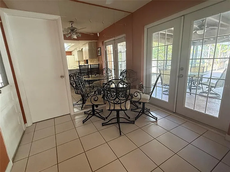 819 S Gondola Dr — Photo 47