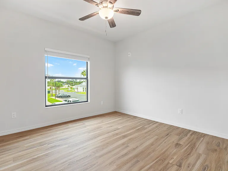 The Grove Apartment Homes — Photo 46