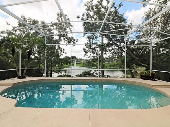 3rd image of 1018 Palm Cove Dr