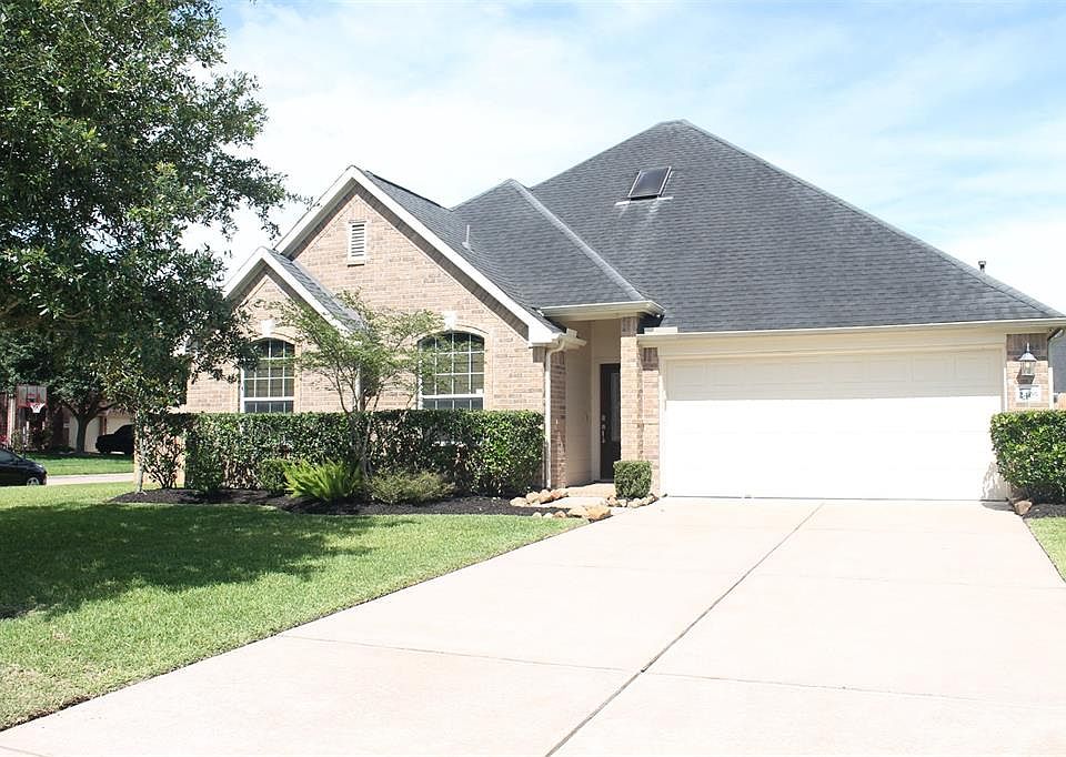 1st image of 2405 Avalon Trace Ln
