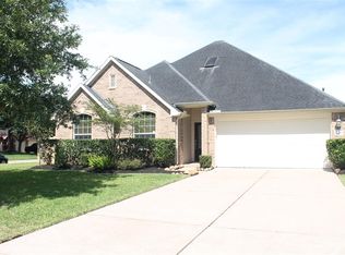 2405 Avalon Trace Ln, Pearland, TX 77581