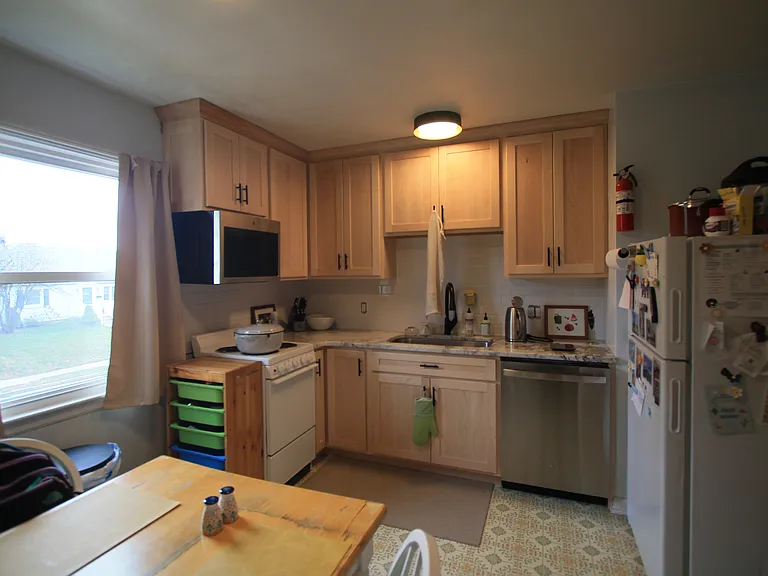 718 E Foster Ave #2 — Photo 7