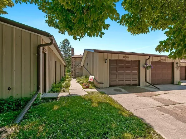 515 Caddy Ave, Moorhead, MN 56560