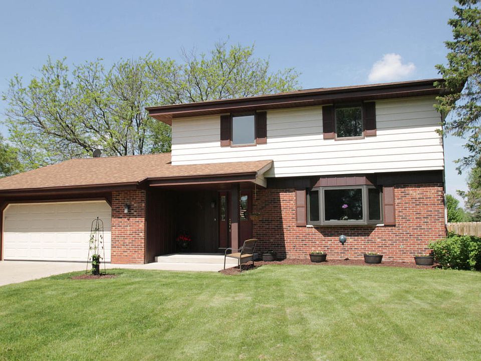 1st image of 315 S Daffodil Ct