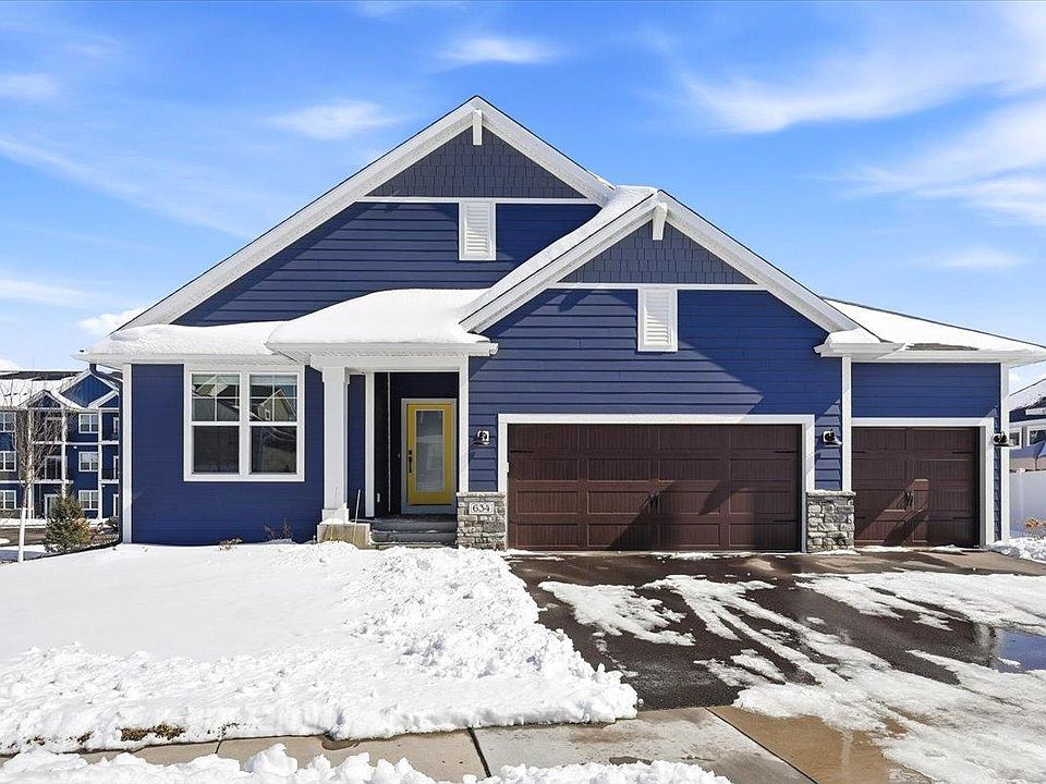 1st image of 634 Elizabeth Way