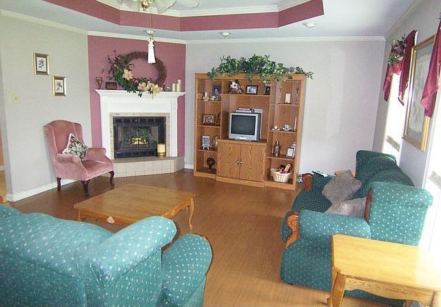 2nd image of 323 Brandywine Blvd