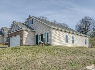 1903 Lawson Ln, Vinton, VA 24179