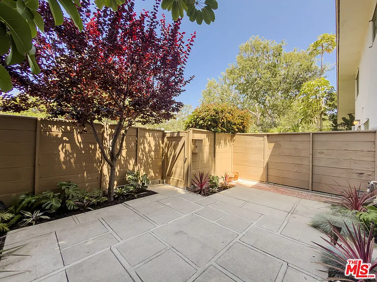 5366 Village Grn — Photo 4