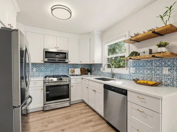 161 Summit St, Auburn, CA 95603