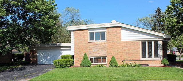 1st image of 2349 Sherwood Ave