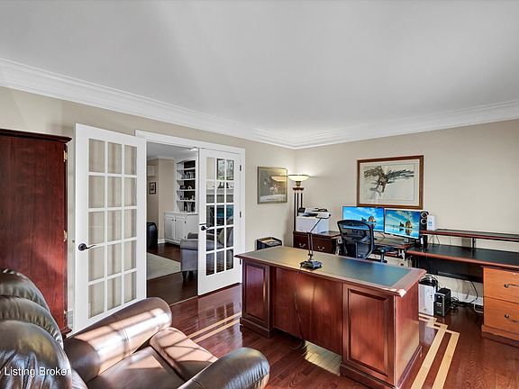 2nd image of 10612 Edgewater Rd