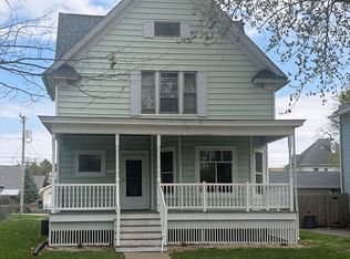 425 N 10th St, Rochelle, IL 61068