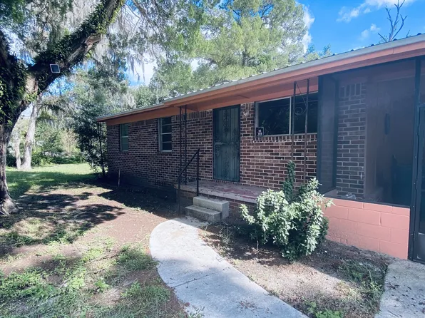 7464 Cedar St, Jacksonville, FL 32258