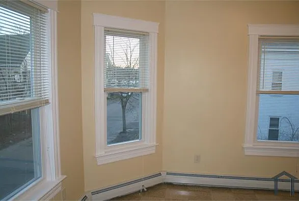 30 Holmes St #2 — Photo 11