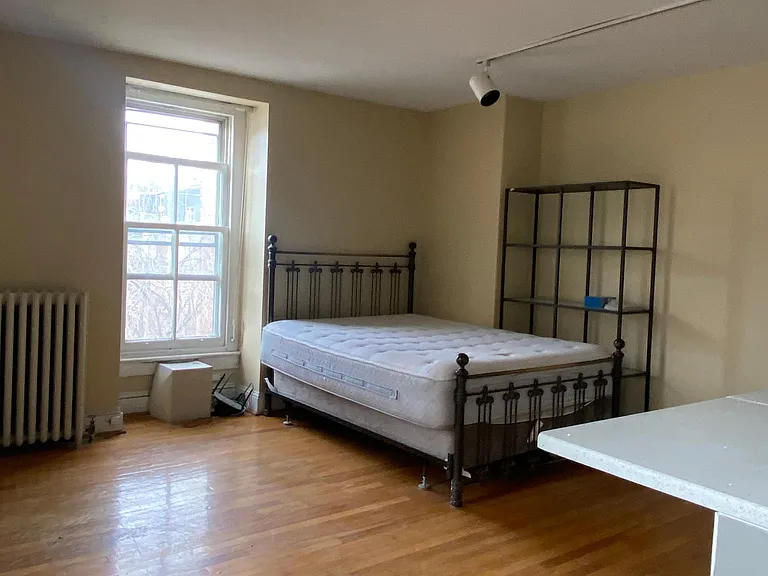 334 S 21st St #3R — Photo 4