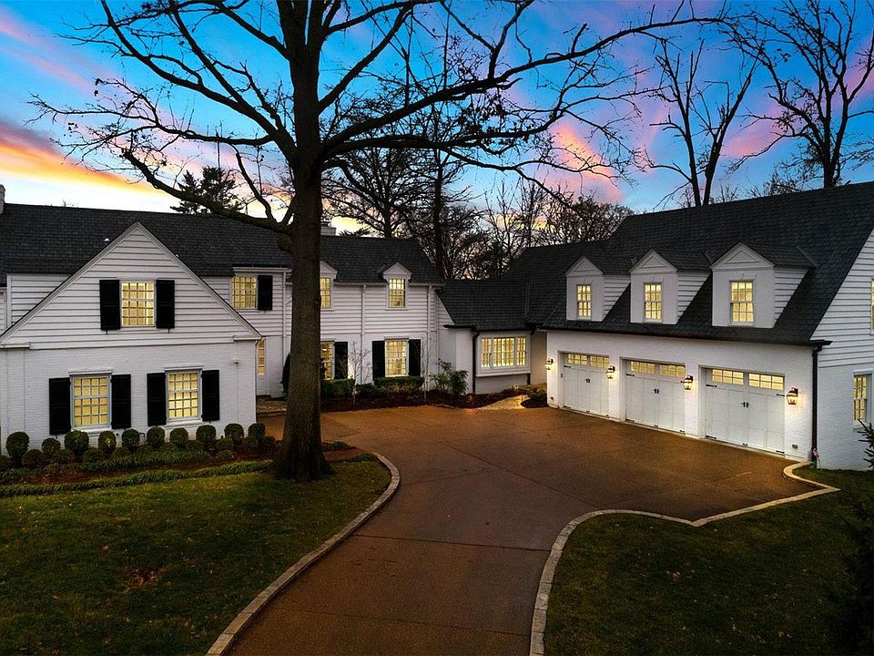 1st image of 32 Clermont Ln