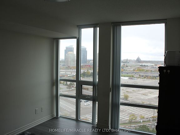 5th image of 88 Grangeway Ave #1608